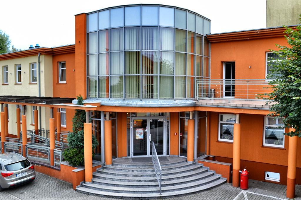 Hotel Jarota Jarocin Exterior foto